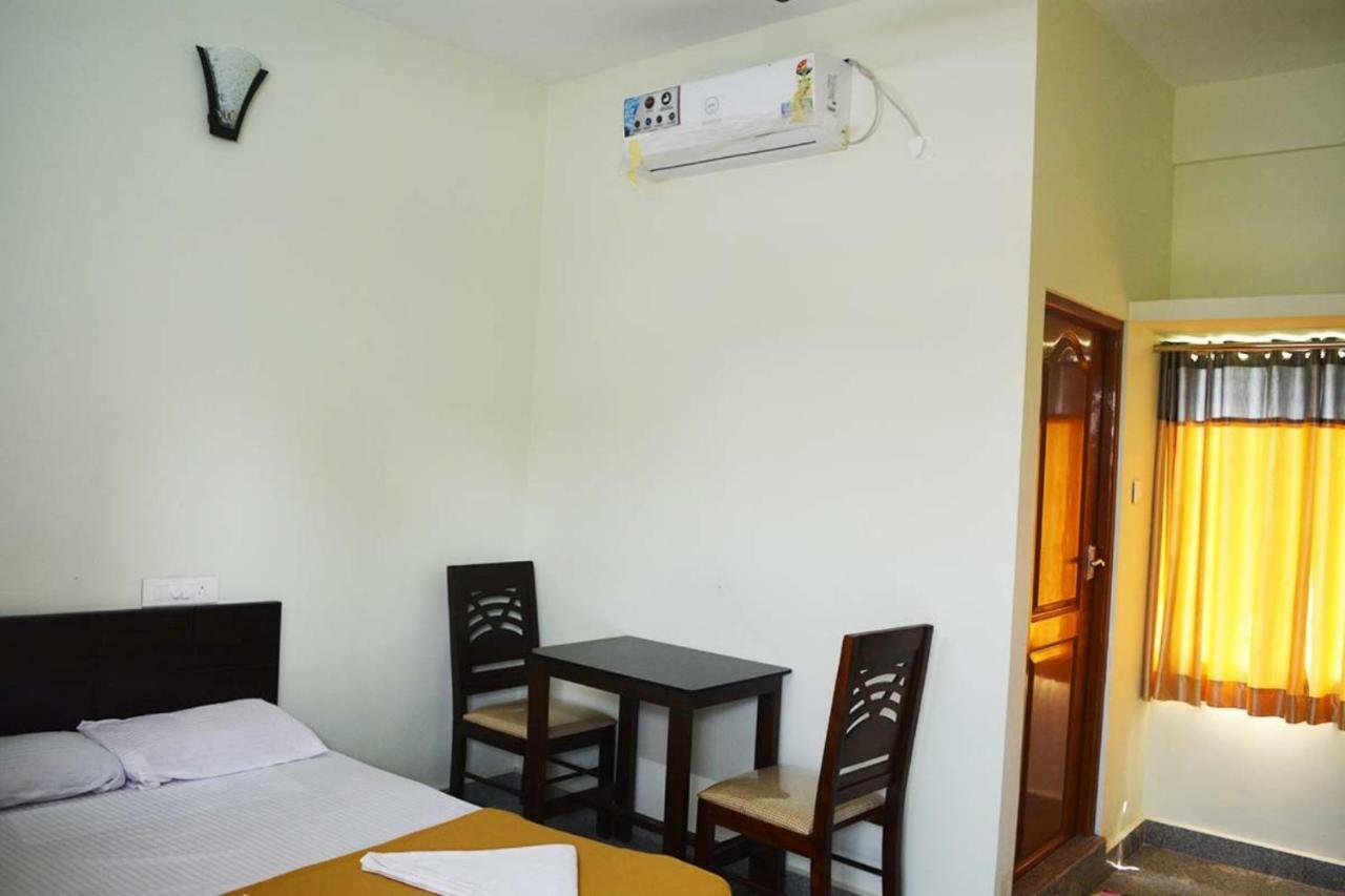 Jippus Galaxy Budget Air Port Hotel Kochi Exteriér fotografie