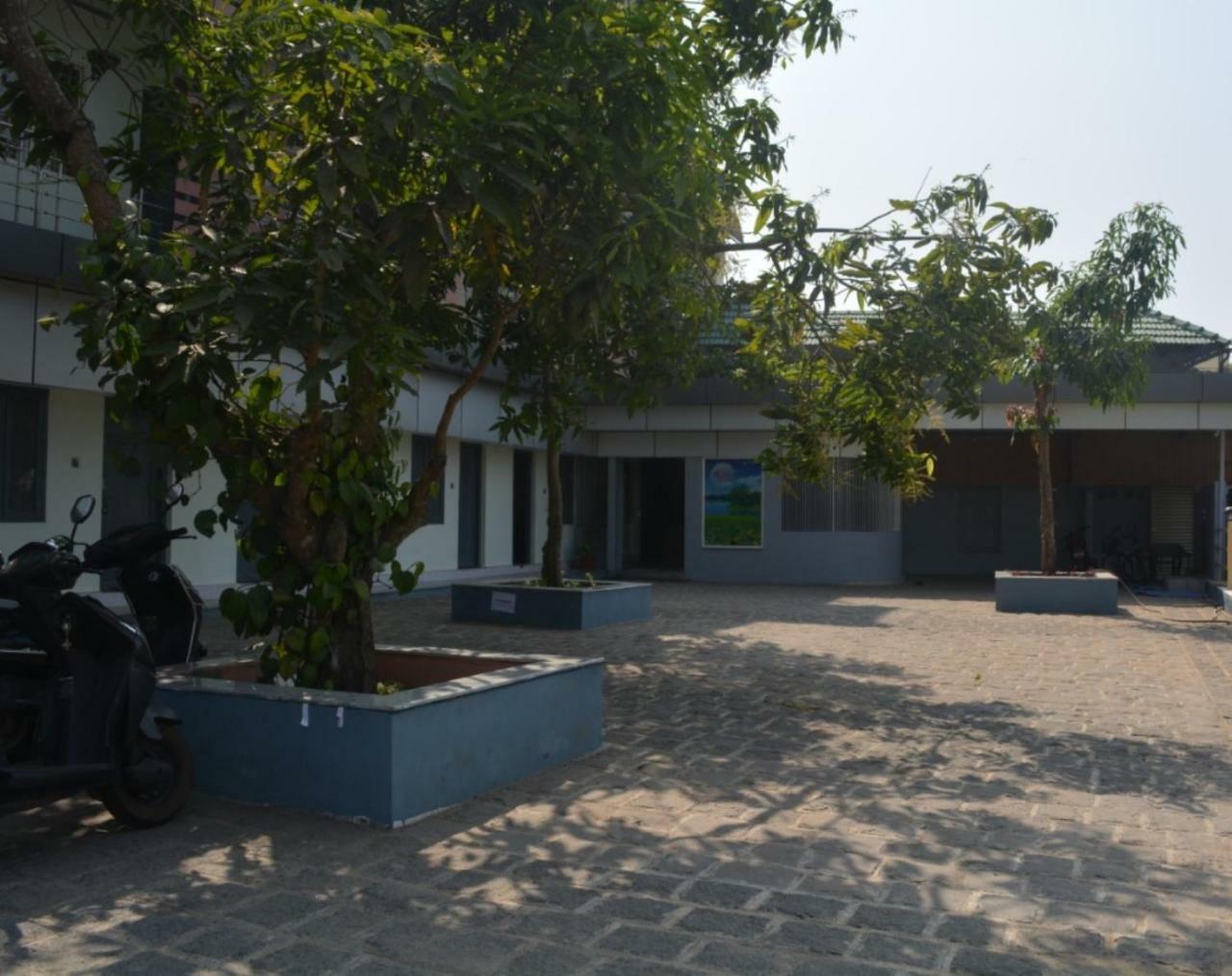 Jippus Galaxy Budget Air Port Hotel Kochi Exteriér fotografie