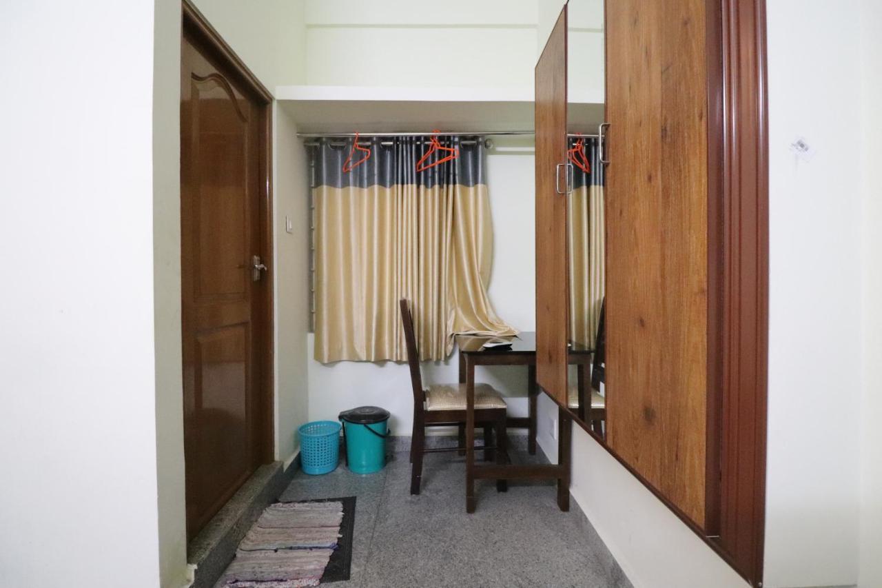 Jippus Galaxy Budget Air Port Hotel Kochi Exteriér fotografie